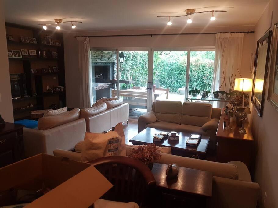 Hermosa Habitación En En Carrasco. * Montevideo