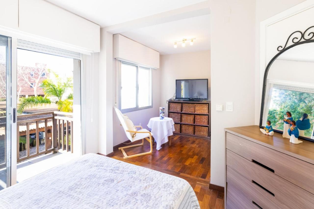 Hermosa Habitación En En Carrasco. Montevideo